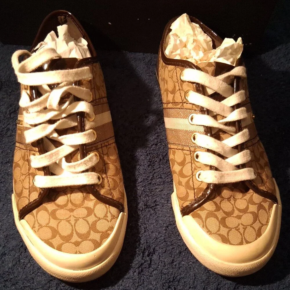 Coach Frances Signature Canvas Low-Top Sneakers Size 8B with Original Box - Picture 4 of 16